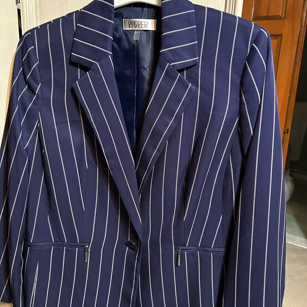 Kasper Blue and White Tailored Blazer